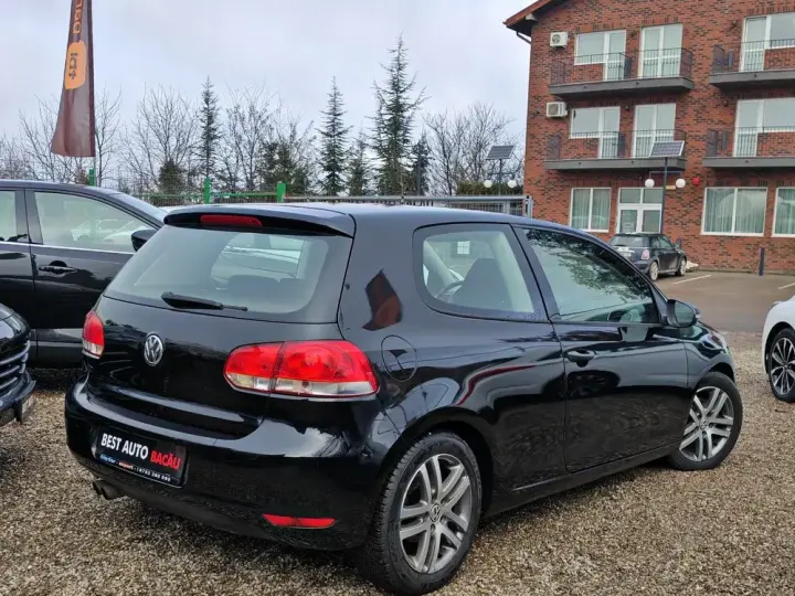 Volkswagen Golf VI
