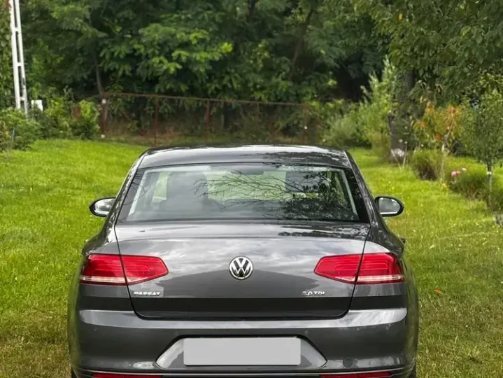 Volkswagen Passat B8 2.0 TDI Comfortline