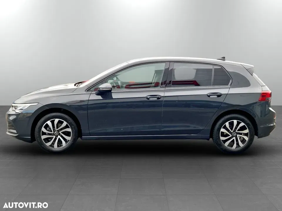 Volkswagen Golf VIII 1.5 eTSI OPF DSG Life — imagine 5