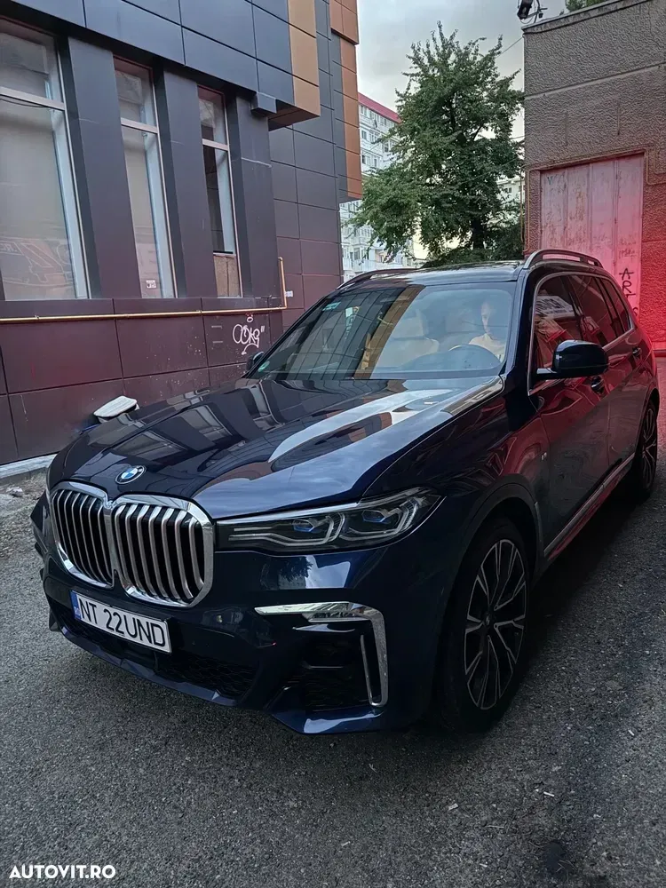 BMW X7 — imagine 2