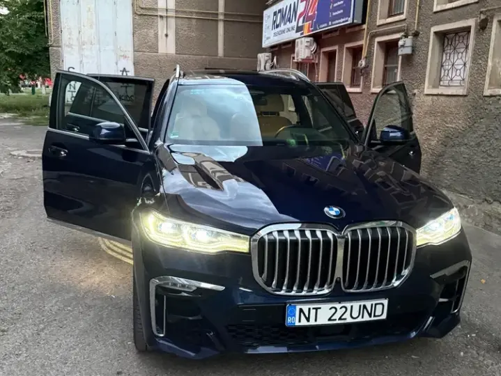 BMW X7