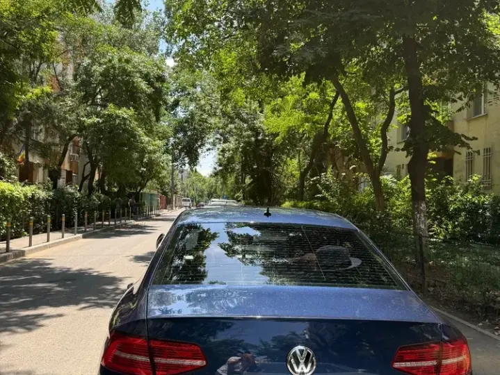 Volkswagen Passat B8 1.6 TDI Comfortline