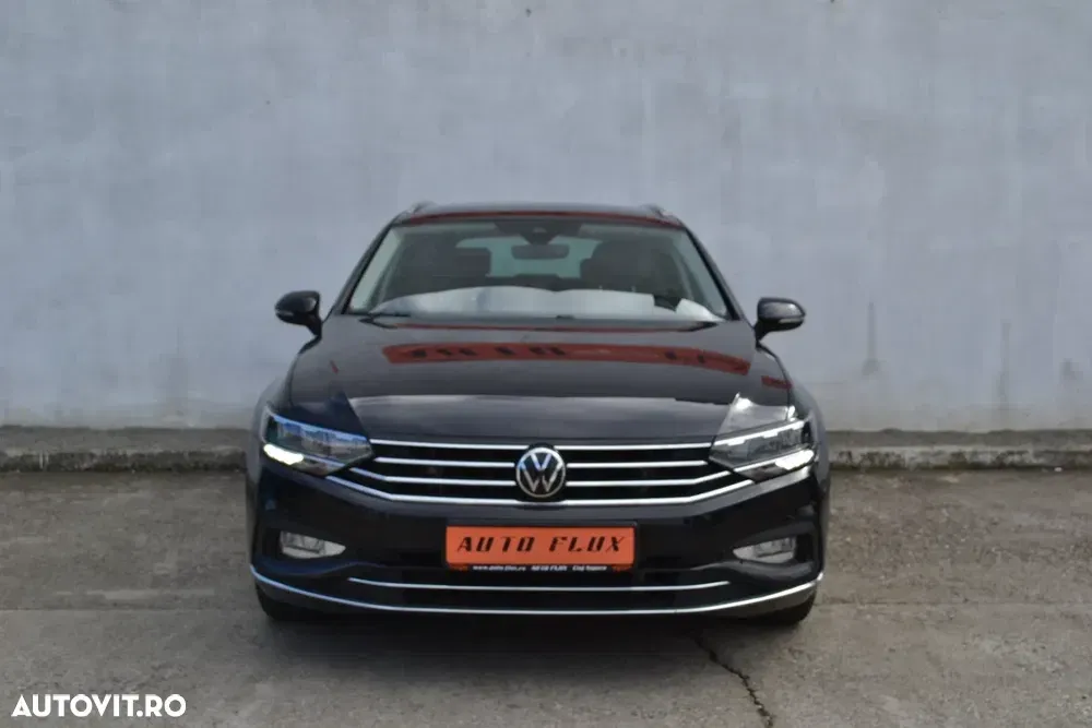 Volkswagen Passat B8 2.0 TDI SCR DSG Elegance — imagine 2