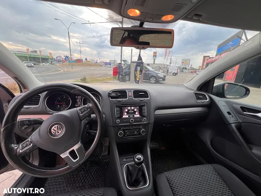 Volkswagen Golf 1.6 TDI DPF Comfortline — imagine 6