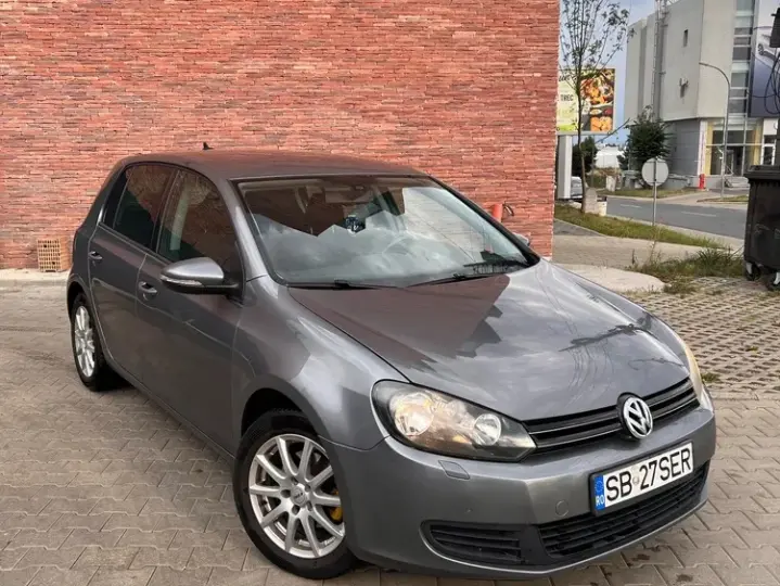 Volkswagen Golf 1.6 TDI DPF Comfortline