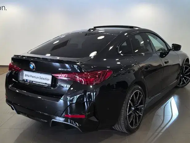 BMW i4 eDrive40