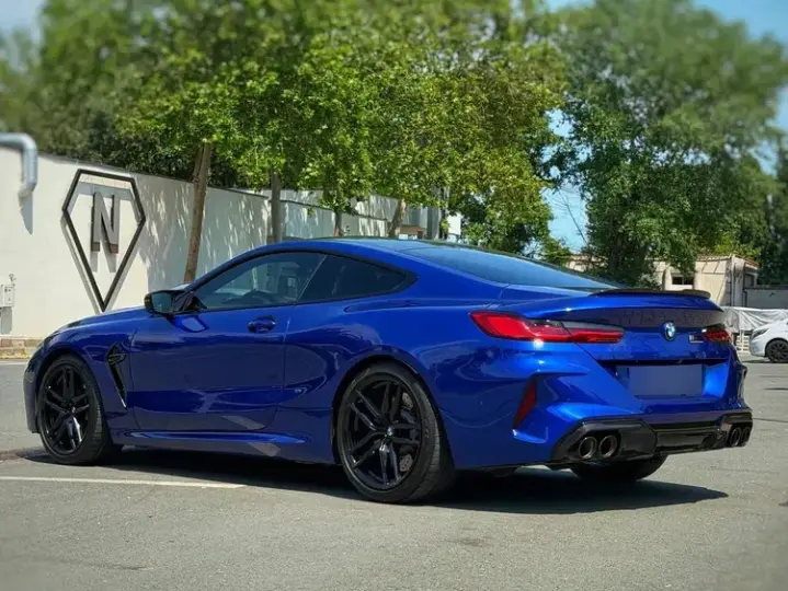 BMW M8
