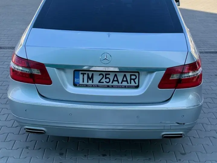 Mercedes-Benz E W212 220 CDI DPF BlueEFFICIENCY 7G-TRONIC Avantgarde