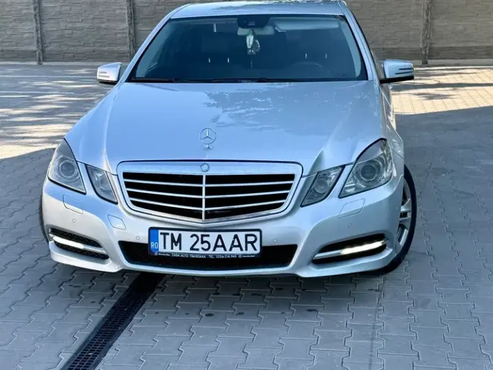 Mercedes-Benz E W212 220 CDI DPF BlueEFFICIENCY 7G-TRONIC Avantgarde