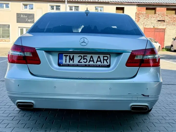Mercedes-Benz E W212 220 CDI DPF BlueEFFICIENCY 7G-TRONIC Avantgarde