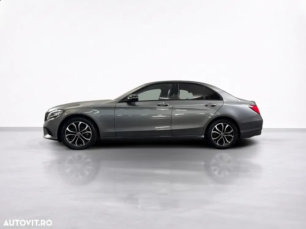 Mercedes-Benz C — imagine 2