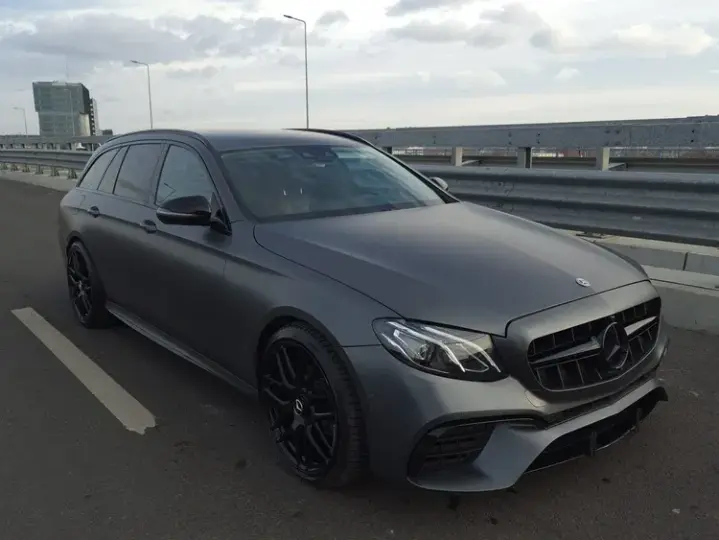 Mercedes-Benz E W213 220 d T-Modell Aut