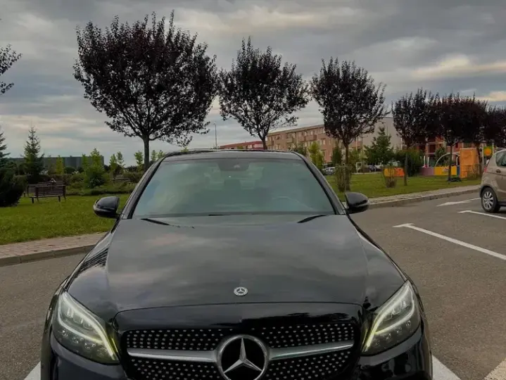 Mercedes-Benz C W205 300 9G-TRONIC AMG Line