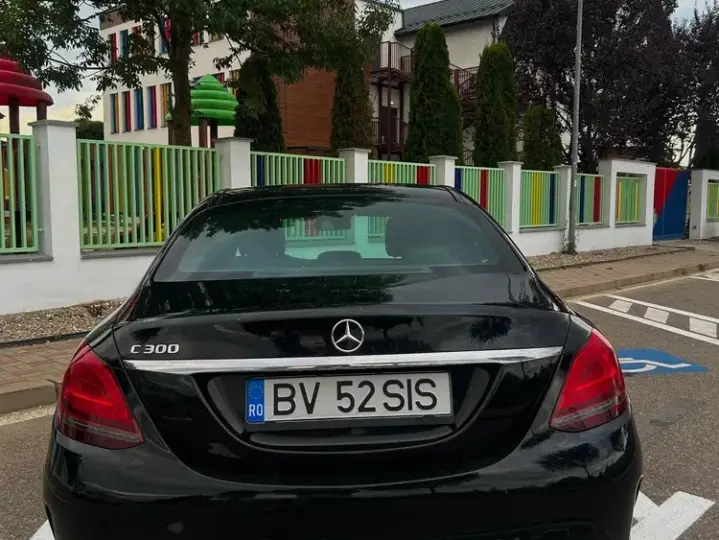 Mercedes-Benz C W205 300 9G-TRONIC AMG Line