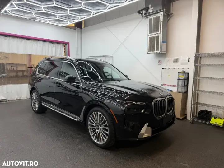 BMW X7 xDrive40i AT MHEV