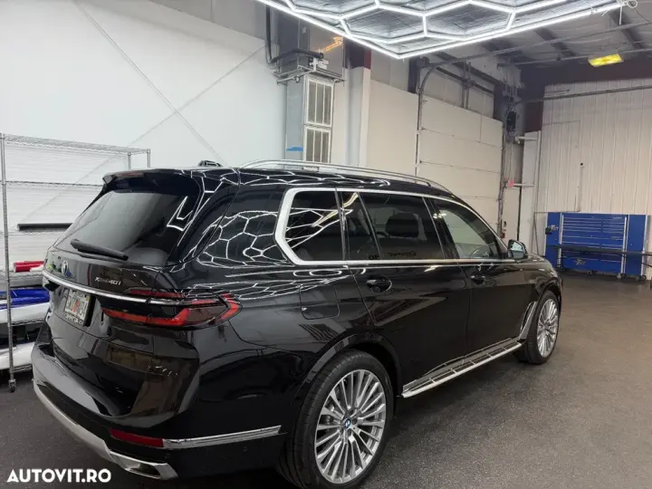 BMW X7 xDrive40i AT MHEV