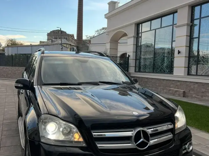 Mercedes-Benz GL