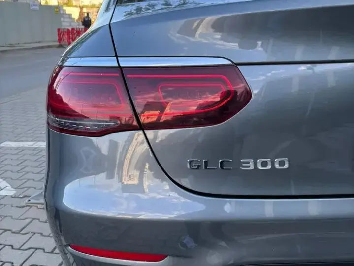 Mercedes-Benz GLC Coupe 300 4MATIC MHEV