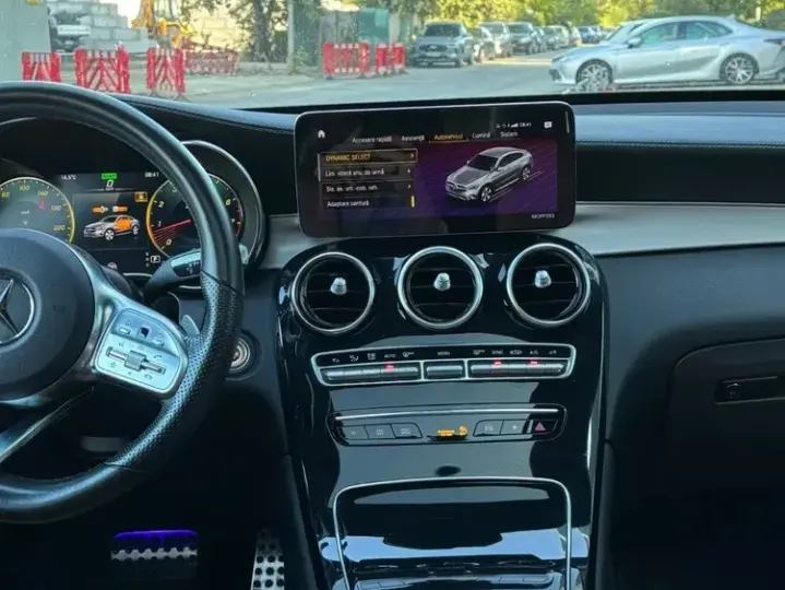 Mercedes-Benz GLC Coupe 300 4MATIC MHEV