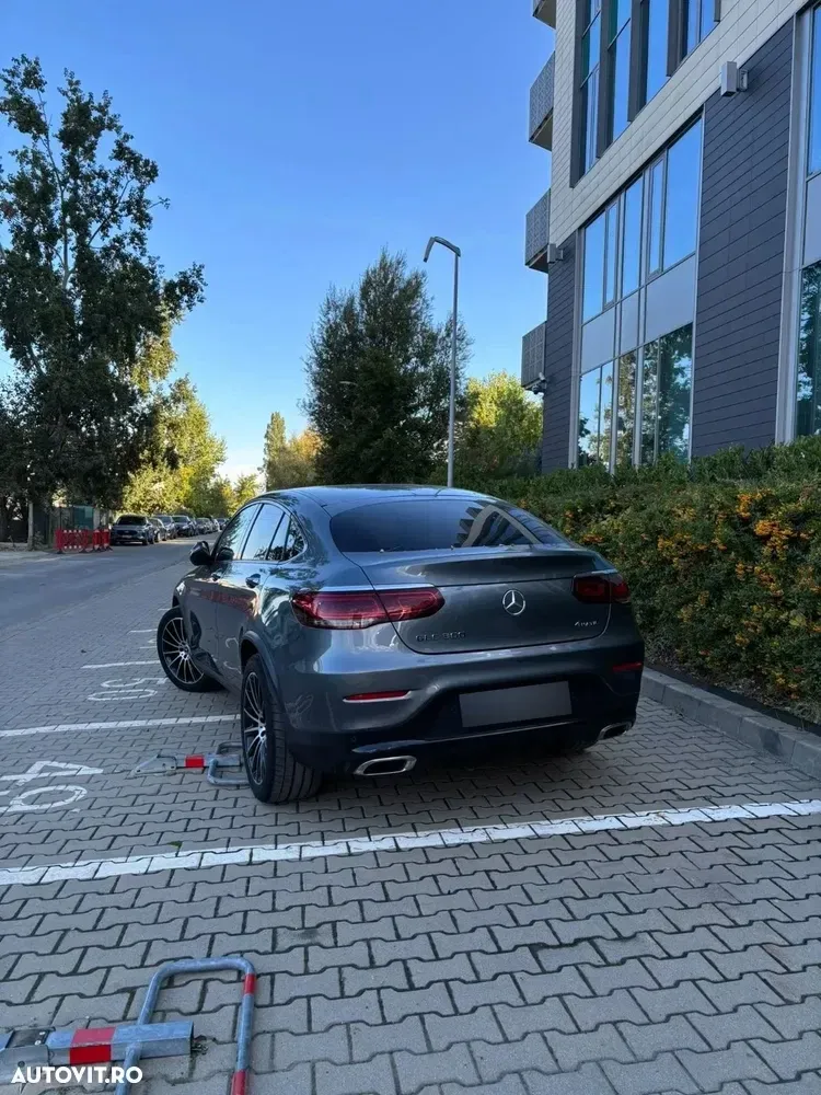 Mercedes-Benz GLC Coupe 300 4MATIC MHEV — imagine 3