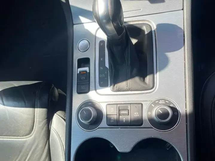 Volkswagen Touareg II V6 TDI BMT Supreme Plus