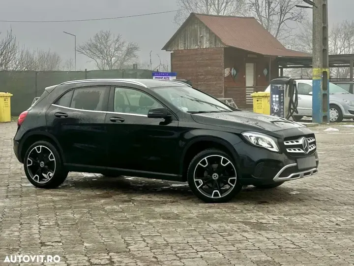 Mercedes-Benz GLA H247 220 d 4MATIC Aut.