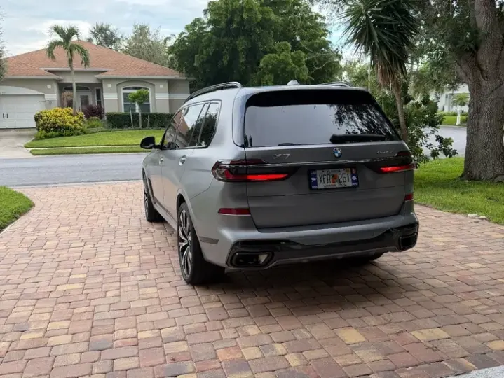 BMW X7
