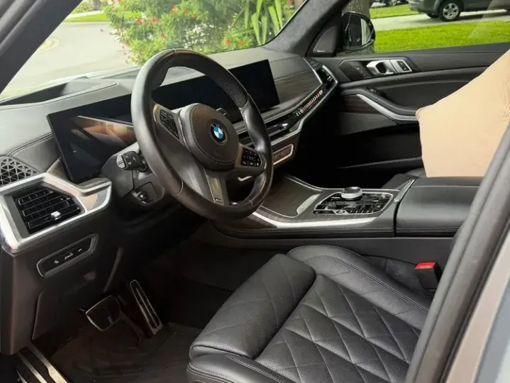 BMW X7