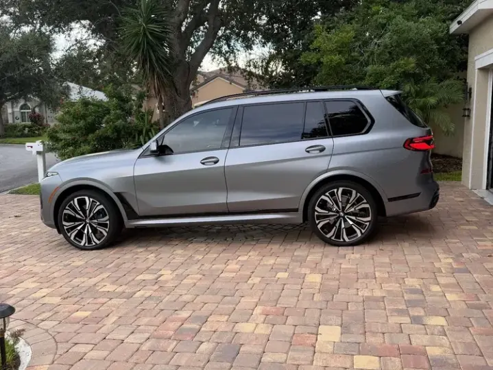 BMW X7