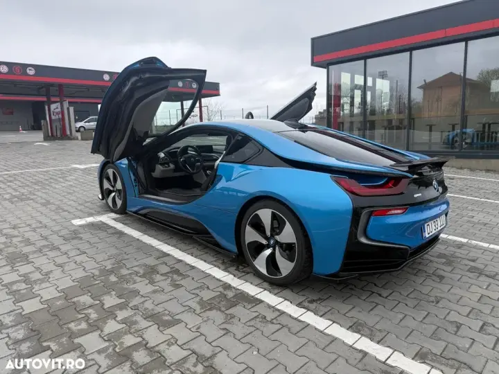BMW i8 Standard