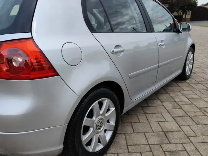 Volkswagen Golf V
