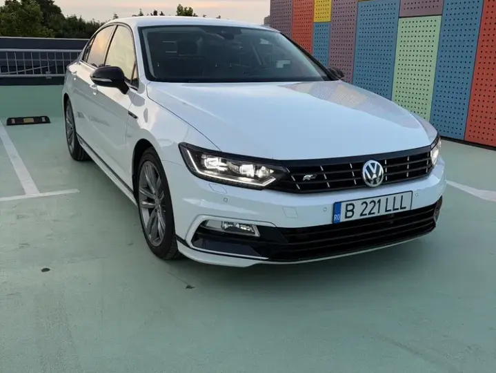 Volkswagen Passat B8 2.0 TDI DSG 4Motion Highline