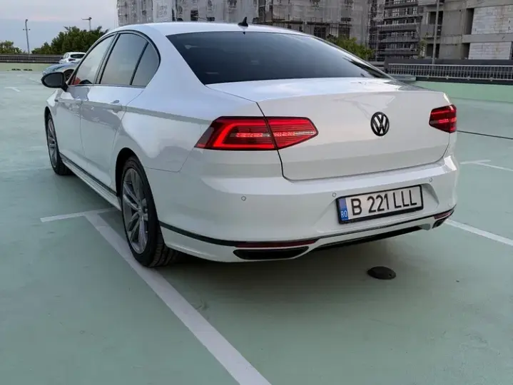 Volkswagen Passat B8 2.0 TDI DSG 4Motion Highline