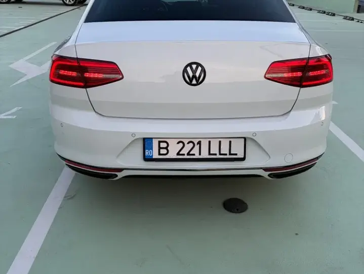 Volkswagen Passat B8 2.0 TDI DSG 4Motion Highline