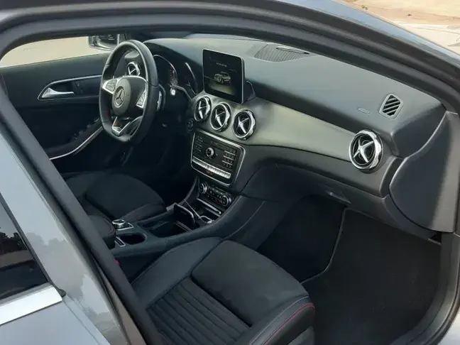 Mercedes-Benz GLA H247