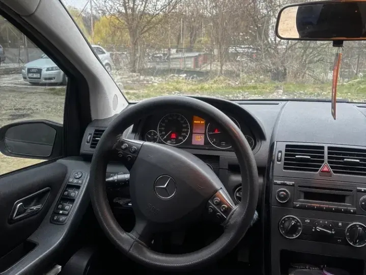 Mercedes-Benz A 150 W169 Standard