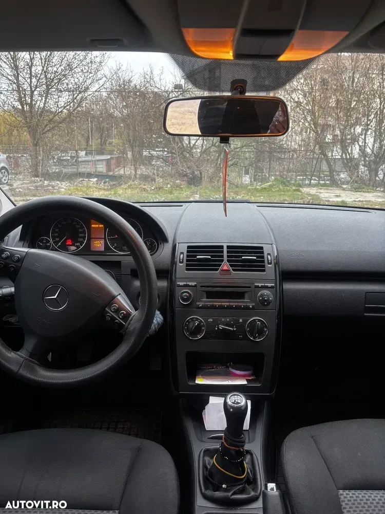 Mercedes-Benz A 150 W169 Standard — imagine 4