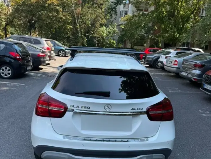 Mercedes-Benz GLA X156
