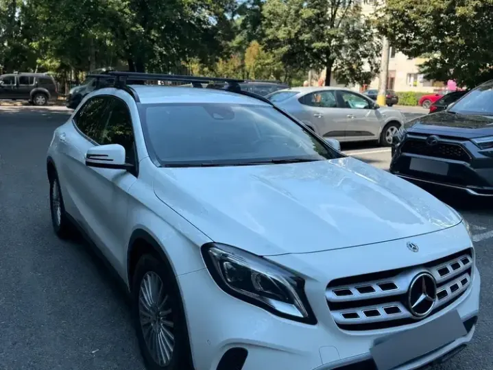 Mercedes-Benz GLA X156