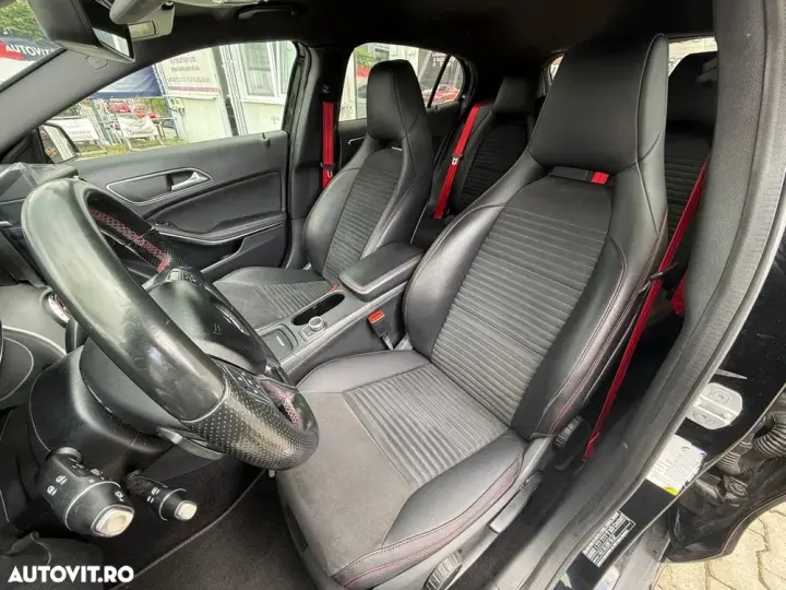 Mercedes-Benz GLA X156 250 4MATIC 7G-DCT Edition 1