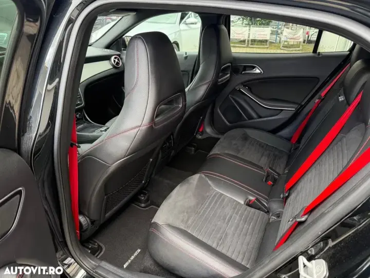 Mercedes-Benz GLA X156 250 4MATIC 7G-DCT Edition 1