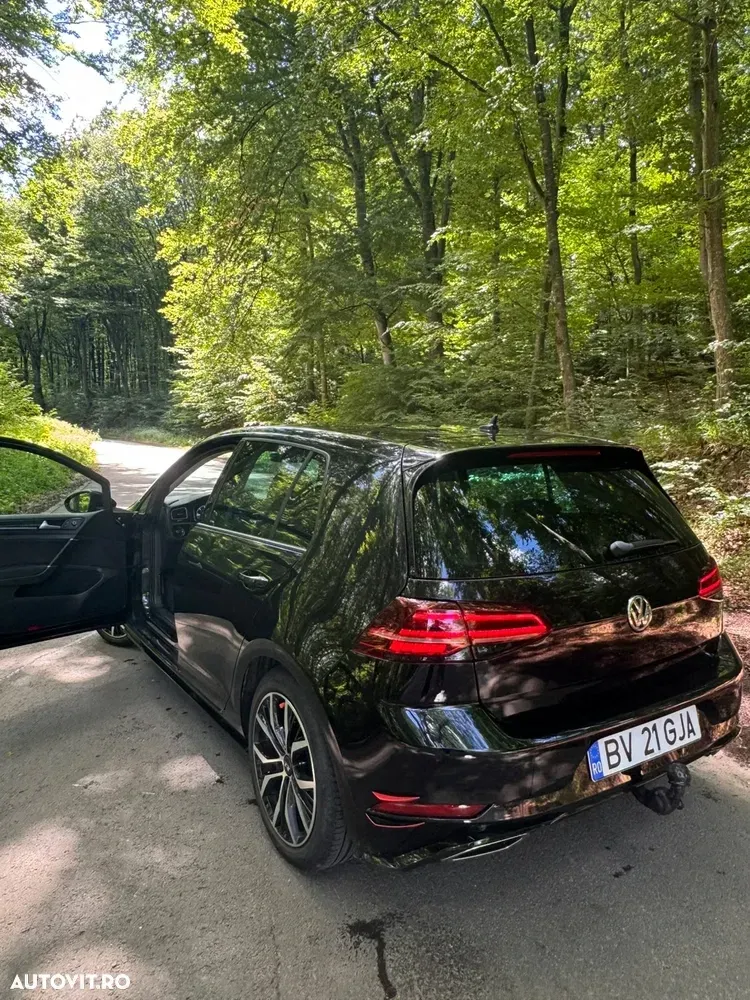 Volkswagen Golf VII 2.0 TDI SCR DSG R-Line — imagine 2