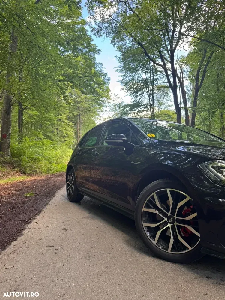 Volkswagen Golf VII 2.0 TDI SCR DSG R-Line — imagine 3