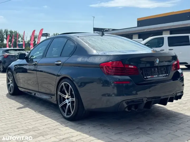 BMW M5 F10M DKG