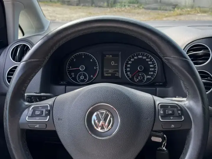 Volkswagen Golf Plus VI 1.6 TDI DPF BlueMotion Technology Comfortline