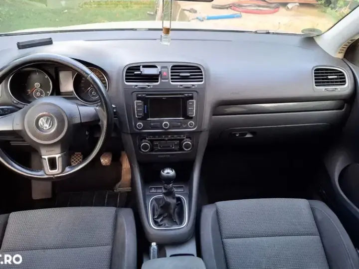Volkswagen Golf VI