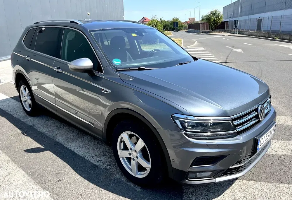Volkswagen Tiguan II 2.0 TDI SCR 4MOTION BlueMotion Technology DSG Lounge Sport & Style — imagine 2