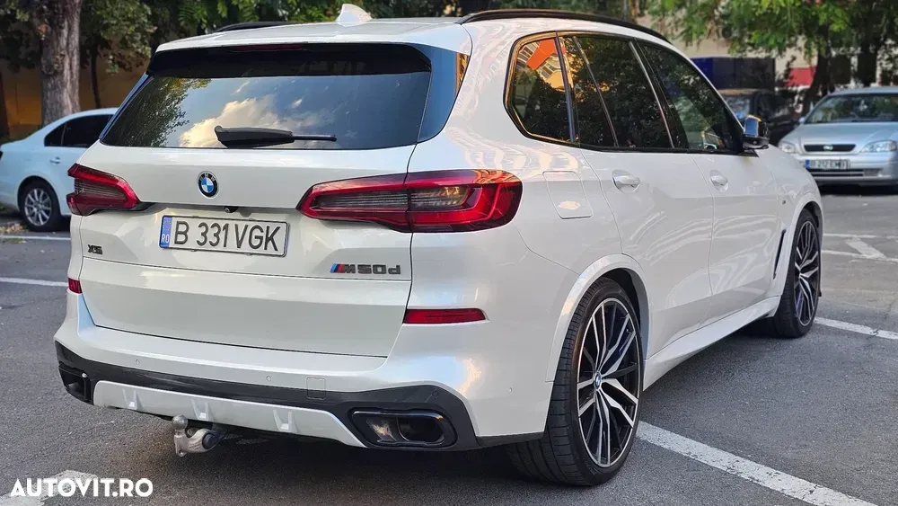 BMW X5 M G05 M50d — imagine 5