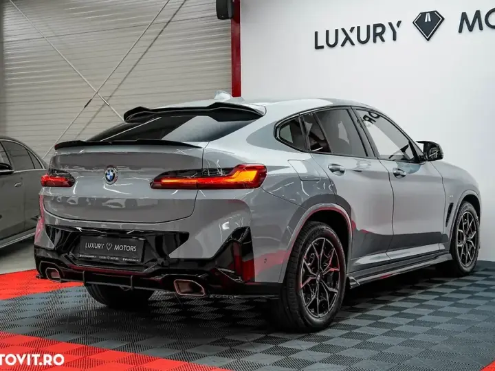 BMW X4 xDrive20i AT MHEV