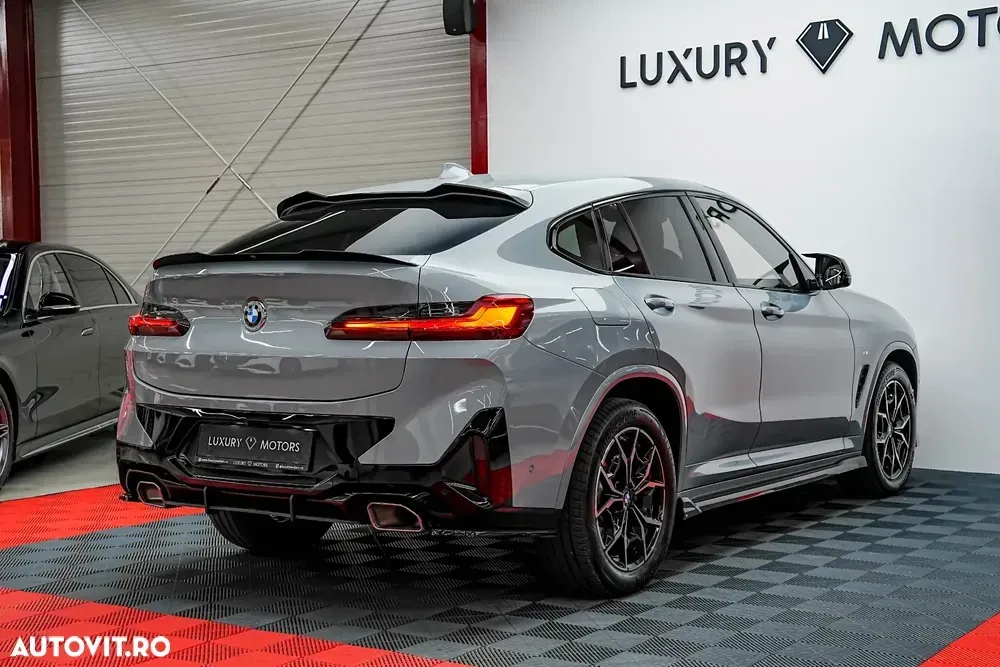BMW X4 xDrive20i AT MHEV — imagine 3